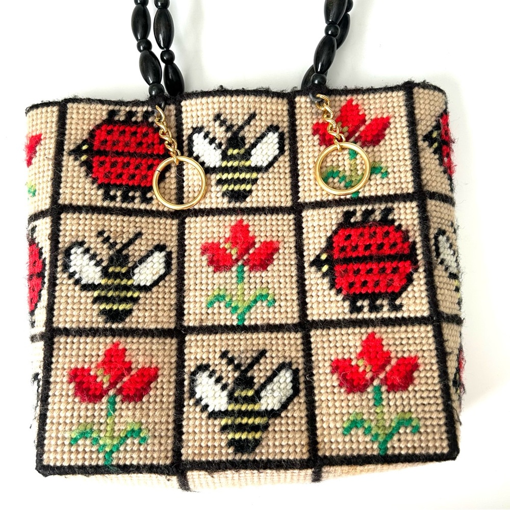 Vintage 1970’s Needlepoint Square Handbag Beaded Straps Bees Ladybug Floral - Picture 7 of 9